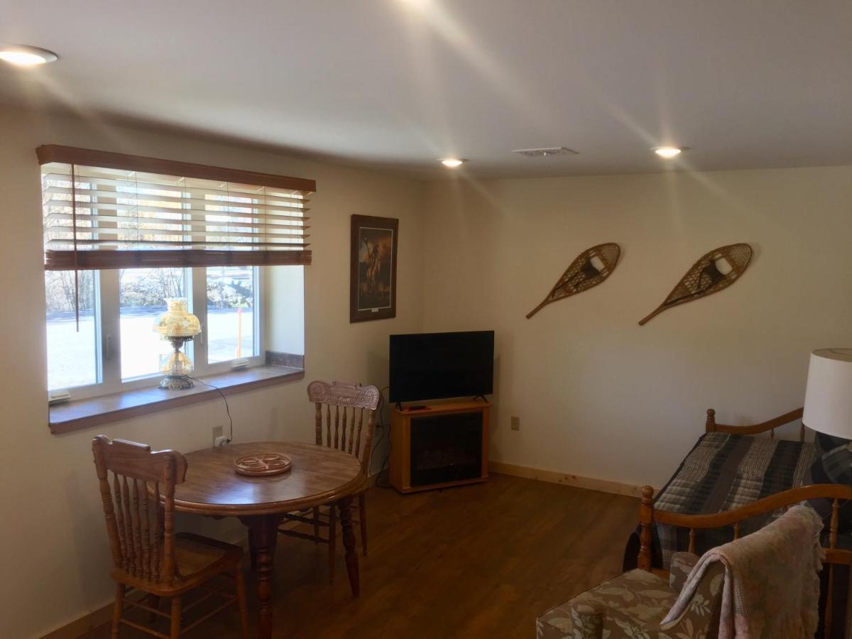 Creekside Downtown Vacation Suites, Only Adults 25 Or Older Buffalo Dış mekan fotoğraf